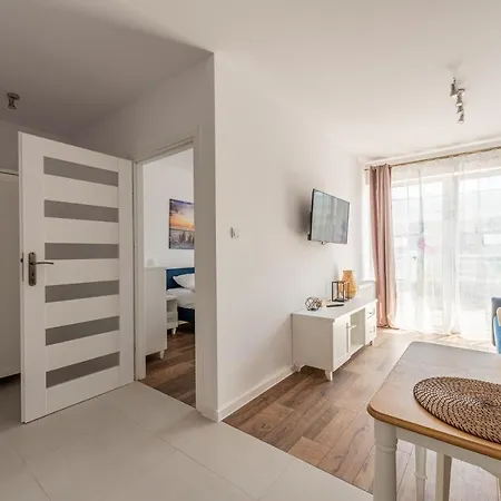 Horyzont Apartamenty- Baltycka 7ab- Sniadania Kołobrzeg
