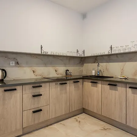 Horyzont Apartamenty- Baltycka 7ab- Sniadania * Kołobrzeg