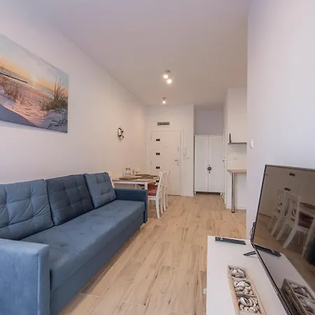 Horyzont Apartamenty- Baltycka 7ab- Sniadania * Kołobrzeg